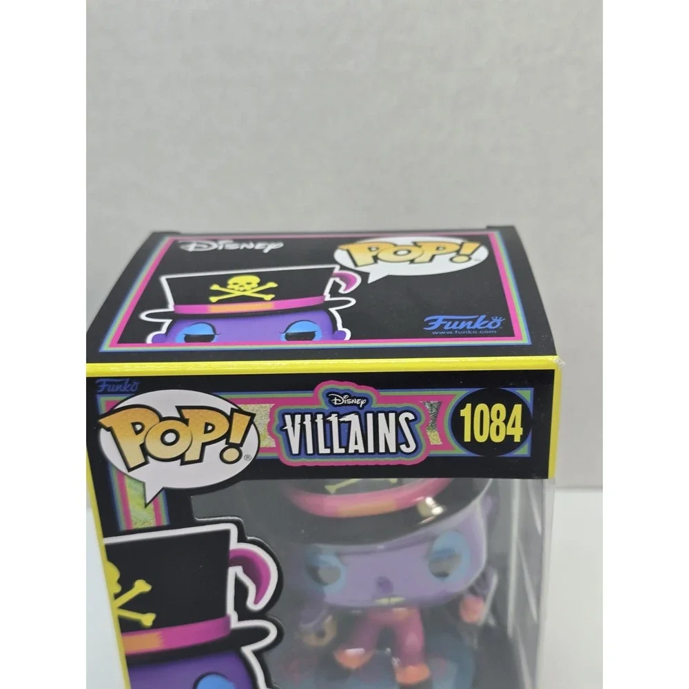 FUNKO POP! DISNEY #1084 DR. FACILIER BLACKLIGHT HOT TOPIC EXCLUSIVE W/ PROTECTOR